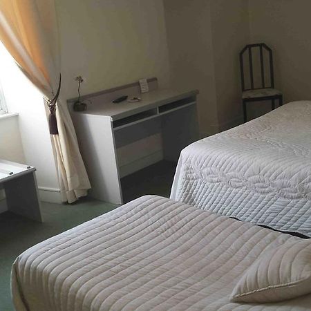 Grand Hotel De L'Etoile Courtenay  Kültér fotó